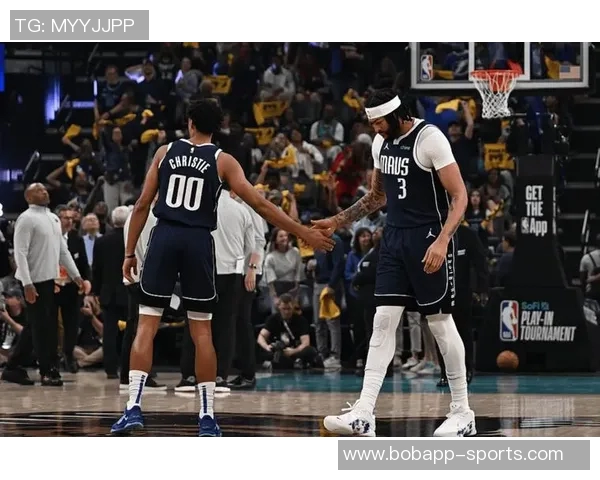 浓眉因伤缺席独行侠对灰熊比赛连续缺阵已达四场